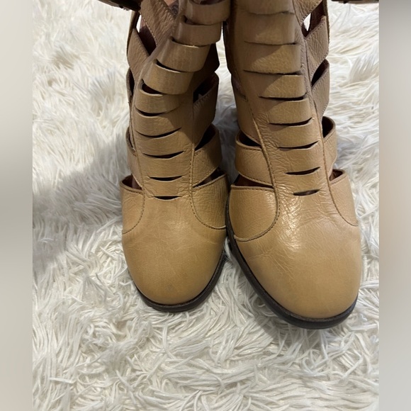 Free People Hayes Heeled Leather Booties - Size 39 US 8.5 - Picture 10 of 11